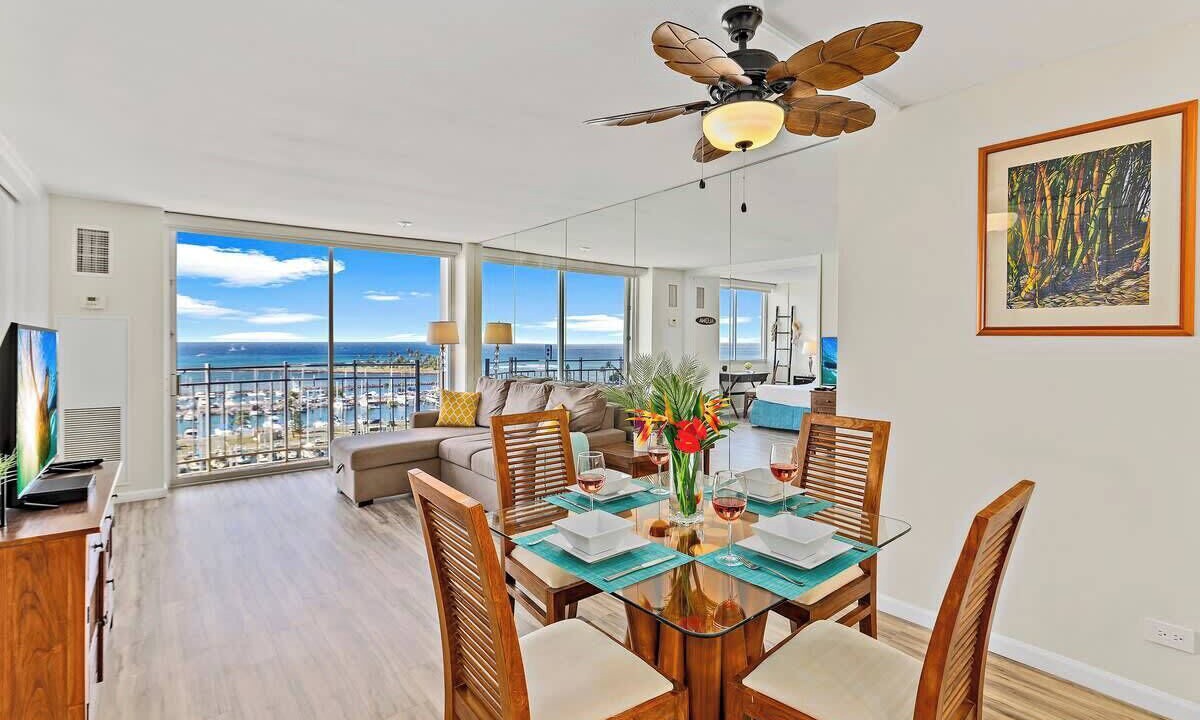 Waikiki Condo | Ilikai condo w/ocean view & beach access