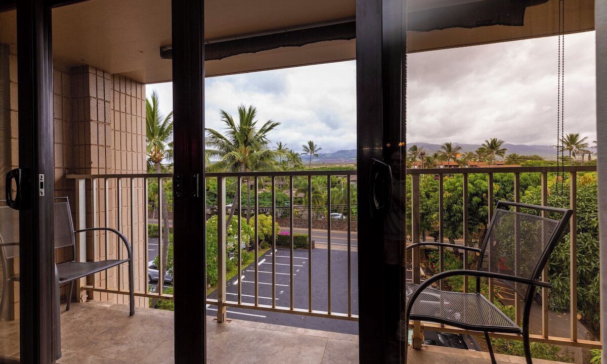 Honokowai Condo | SUMMER SALE! Remodeled 1BD w Mountain Views Pool AC - Kaleialoha 403