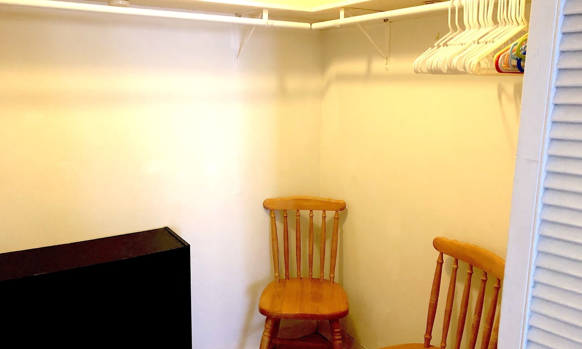 Waikiki Apartment | ~Waikiki~ LOWEST RATES IN AREA ~ Studio ~ Fully Furn ~ Blocks to Beach ~
