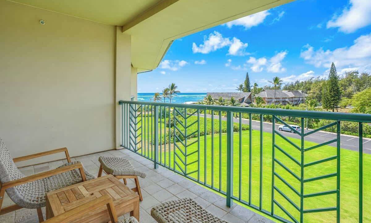 Wailua Condo | G401 - Top Floor Ocean View Corner Suite - Extra Large Floor Plan in Kapaa w AC!