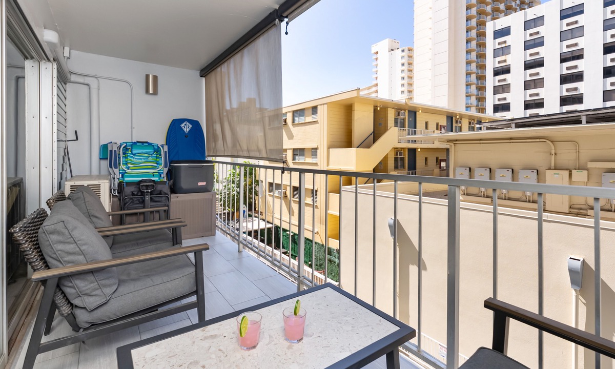 Waikiki Apartment | Oh-So-Close to Waikiki Beach Condo