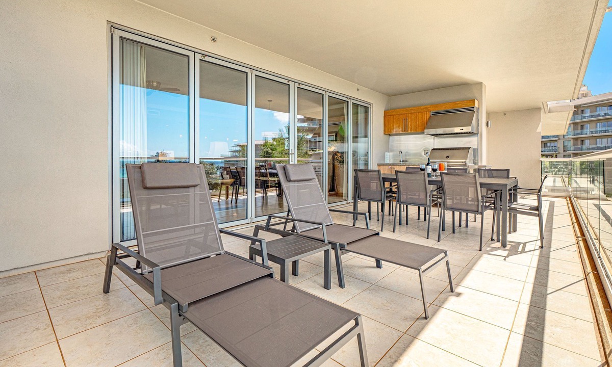 Honokowai Condo | Maui Resort Rentals: Honua Kai Konea 401 – Crown Jewel Oceanfront 2BR, Sweeping Ocean Views w/B.B.Q on Balcony