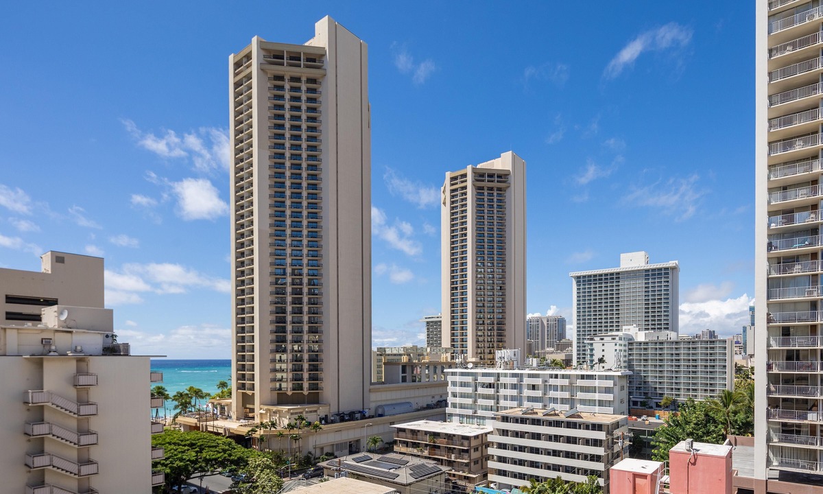 Waikiki Apartment | ALOHA-WAIKIKI OCEAN VIEW LIVING 11