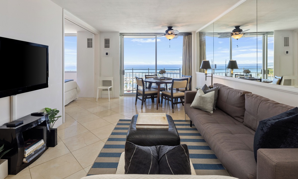 Waikiki Condo | Breathtaking Ocean and Yacht Harbor Views! #1482