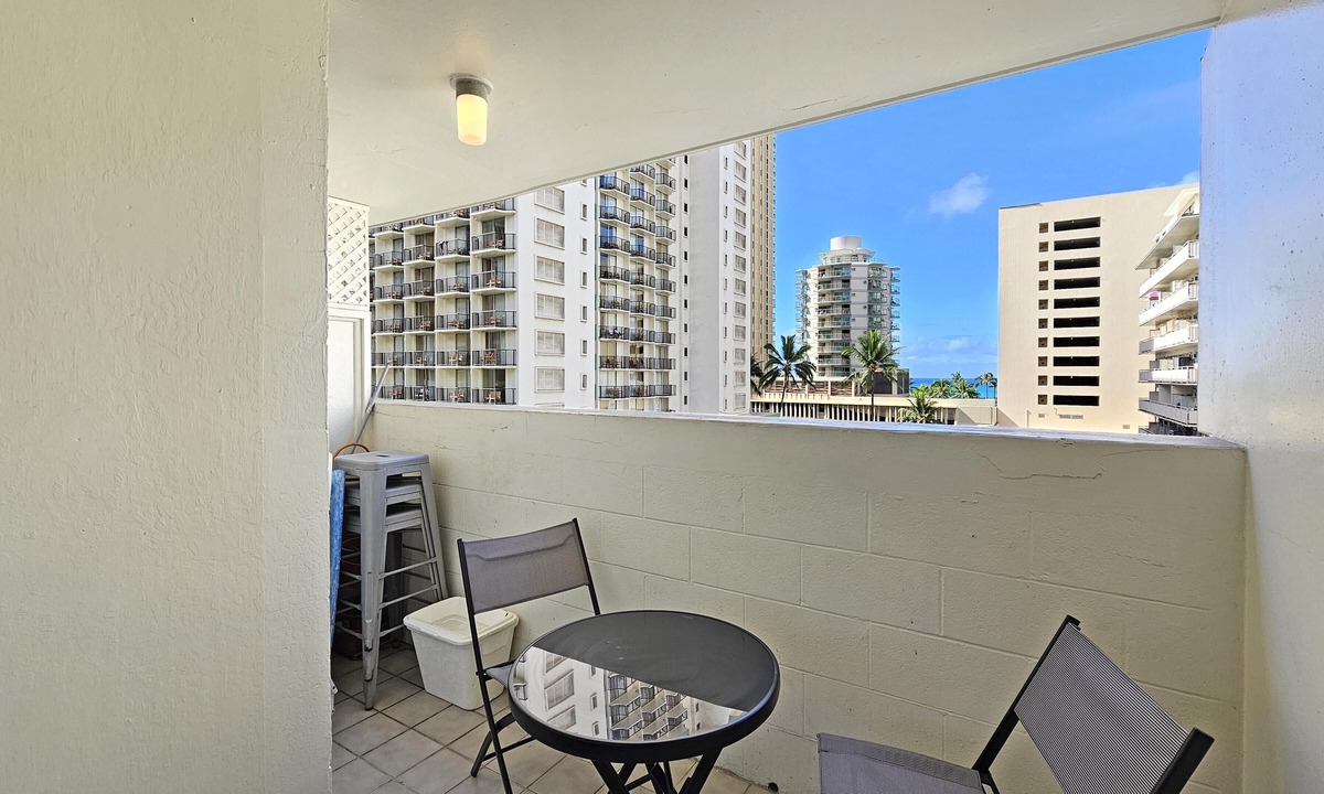 Waikiki Apartment | ALOHA-WAIKIKI RETRO BEACH DREAMS 71