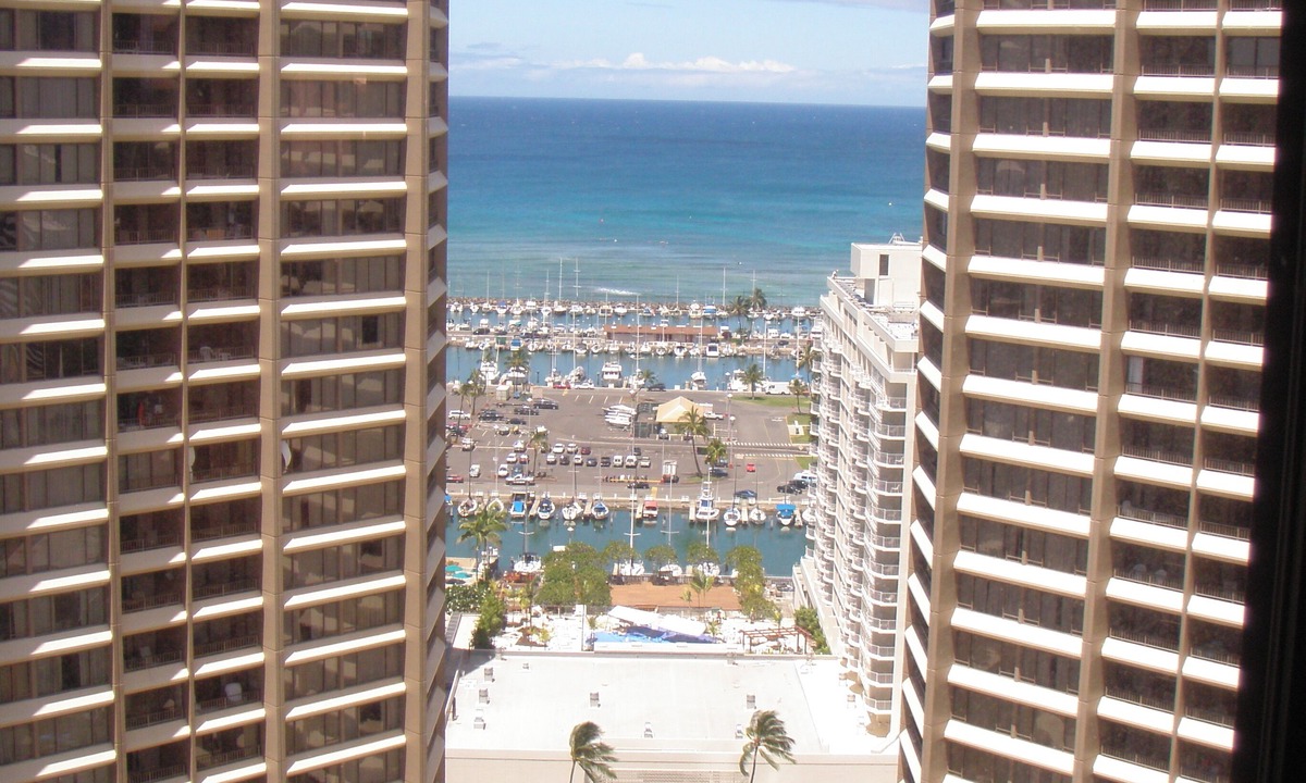 Waikiki Condo | Elegant Windsor Waikiki Condo
