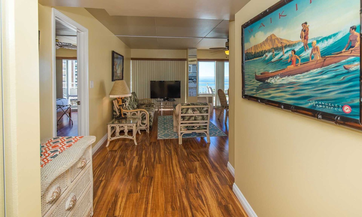 Waikiki Condo | Ilikai 1418 2 Bed Room Luxury Remodel Ocean/Lagoon Views