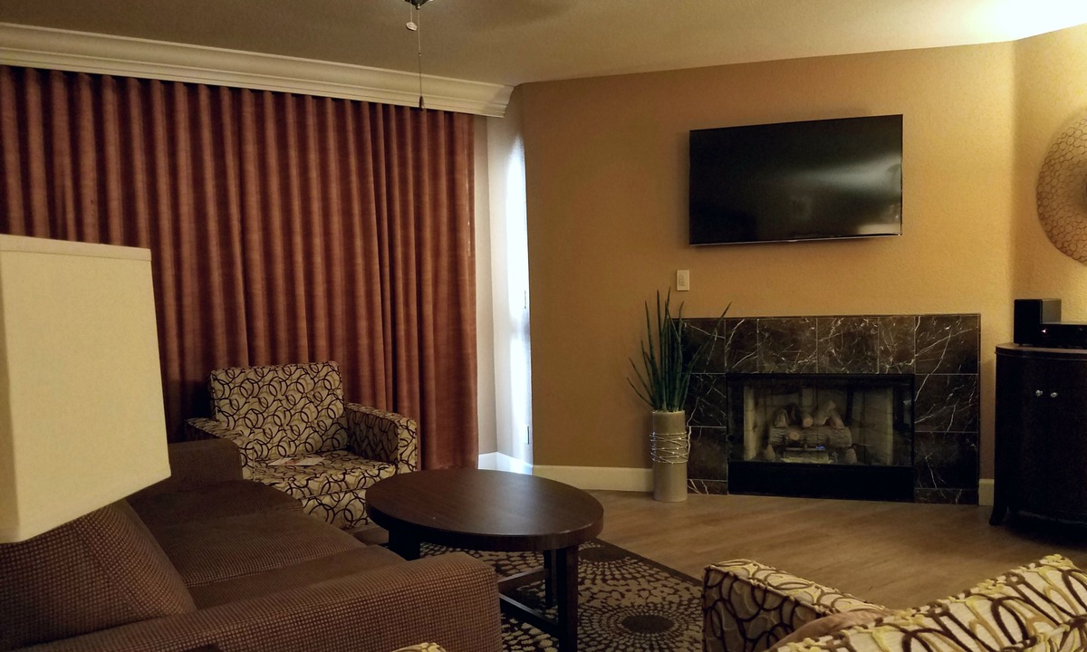 Las Vegas Condo | Escape to Luxury at Desert Club Resort - Your Ultimate Desert Oasis Awaits