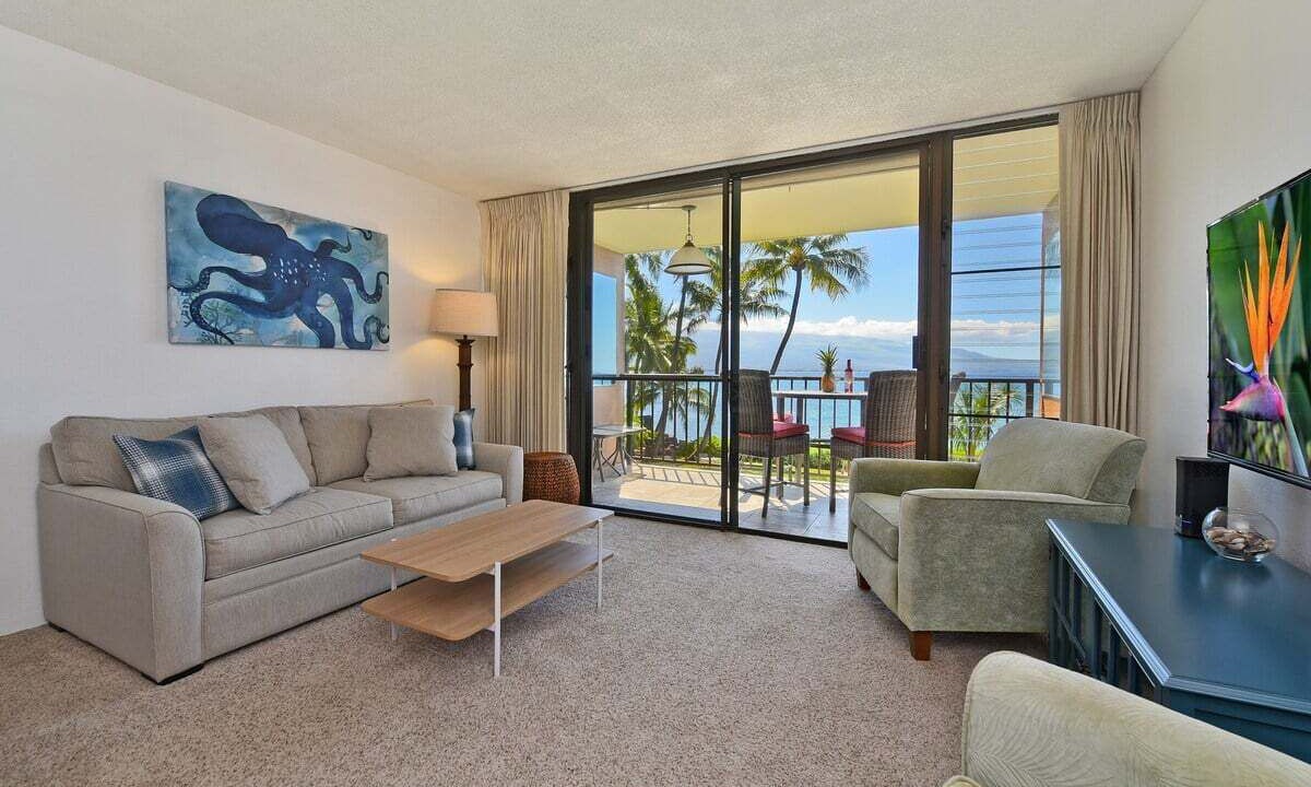 Maalaea Condo | OceanFront 1BD Amazing Ocean Views - Maalaea Banyans 203