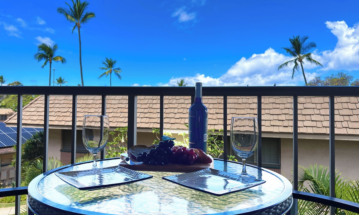 Kihei Condo | Where Tradition Meets Comfort Kihei Condo New AC Steps to Kamaole II Beach