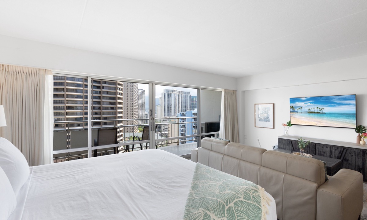 Waikiki Condo | City Lights, Mountain View! Ilikai Hotel, One-Bedroom, Renovated & updated!