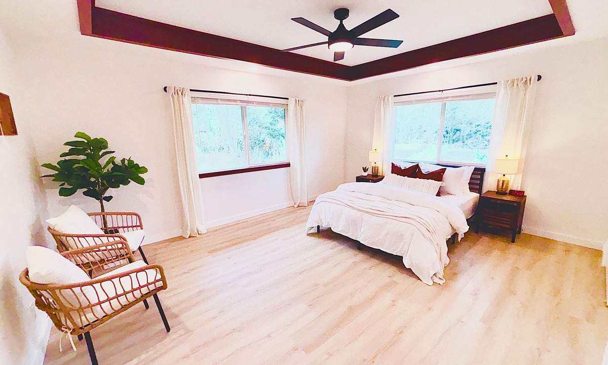 Ocean View House | Peaceful, stylish, modern Hawaiian getaway on one acre with views and stars!