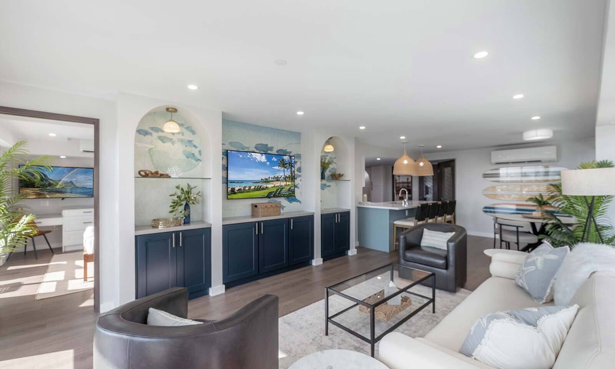 Waikiki Condo | Ocean, Marina, and Pool View 2BD Corner Unit w/AC at the Ilikai Hotel