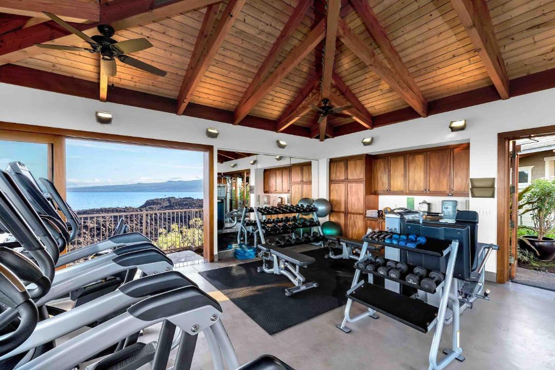 Waikoloa Apartment | Halii Kai Villas Ocean View 5 BR Sleeps 14 Great for Families Complimentary Car with 6 Nights HLI ML-1293 by KBM