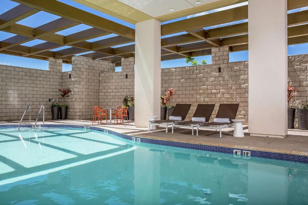 Kapolei Hotel | Hampton Inn & Suites Oahu Kapolei - FREE Parking - No Resort Fee