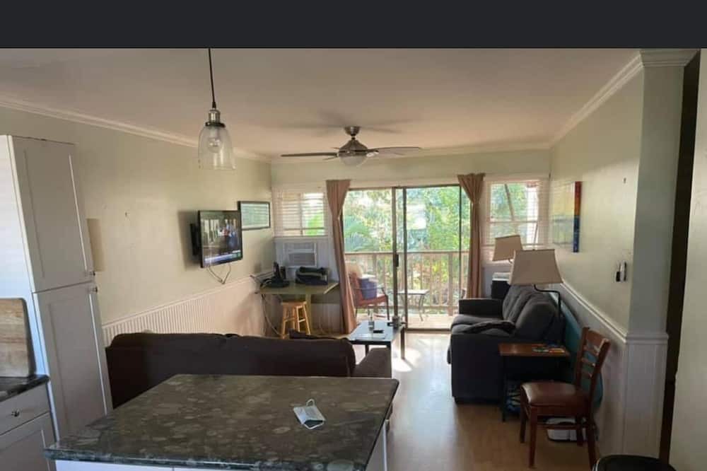 Photo of Kitchen in Historic Lahaina Front Street