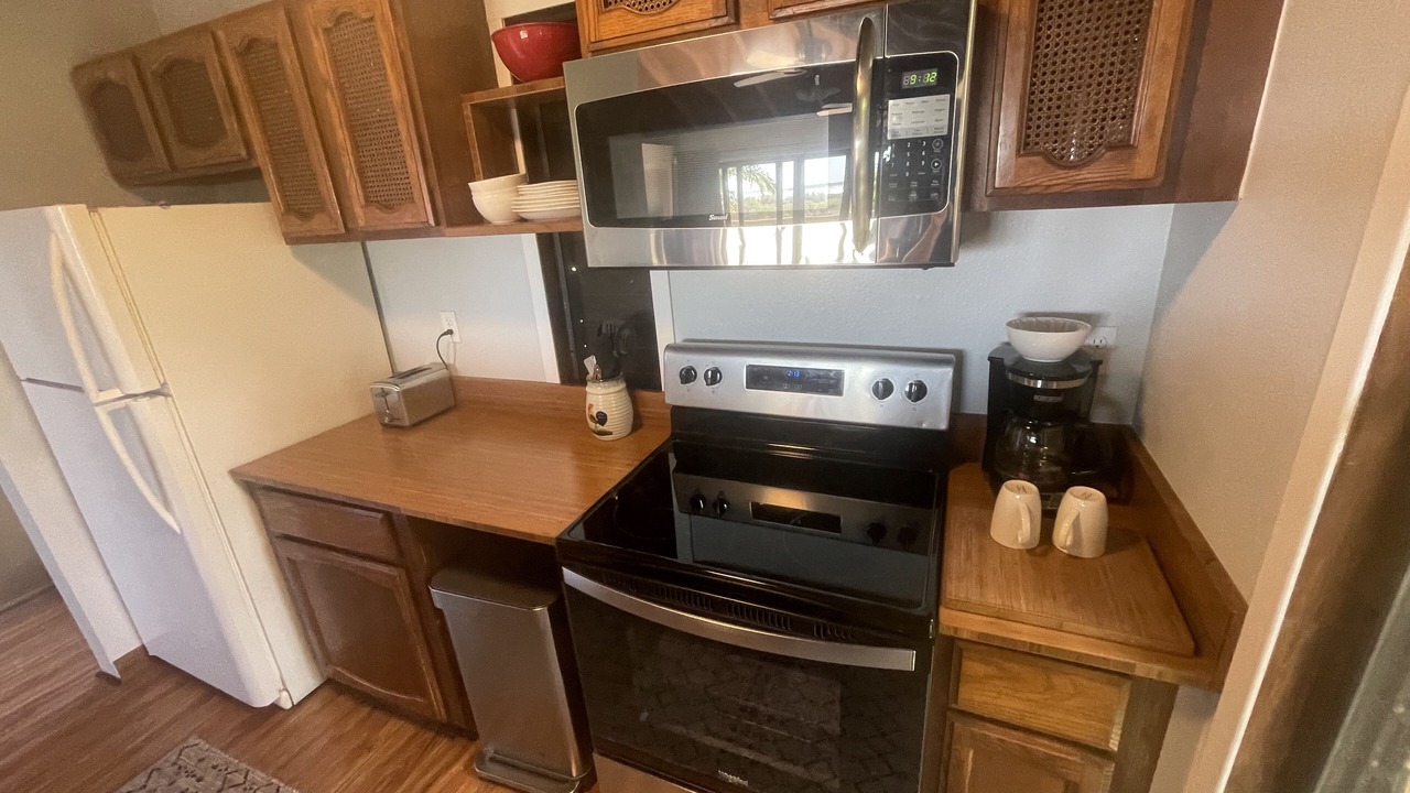 Photo of Kitchen in Maunaloa
