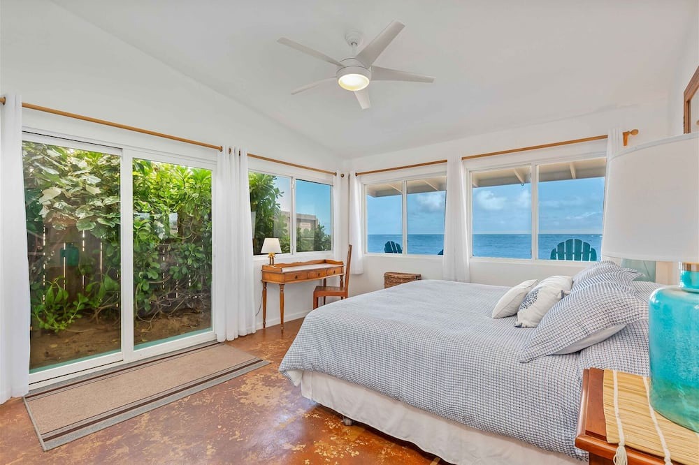 Photo of Bedroom in Waialua