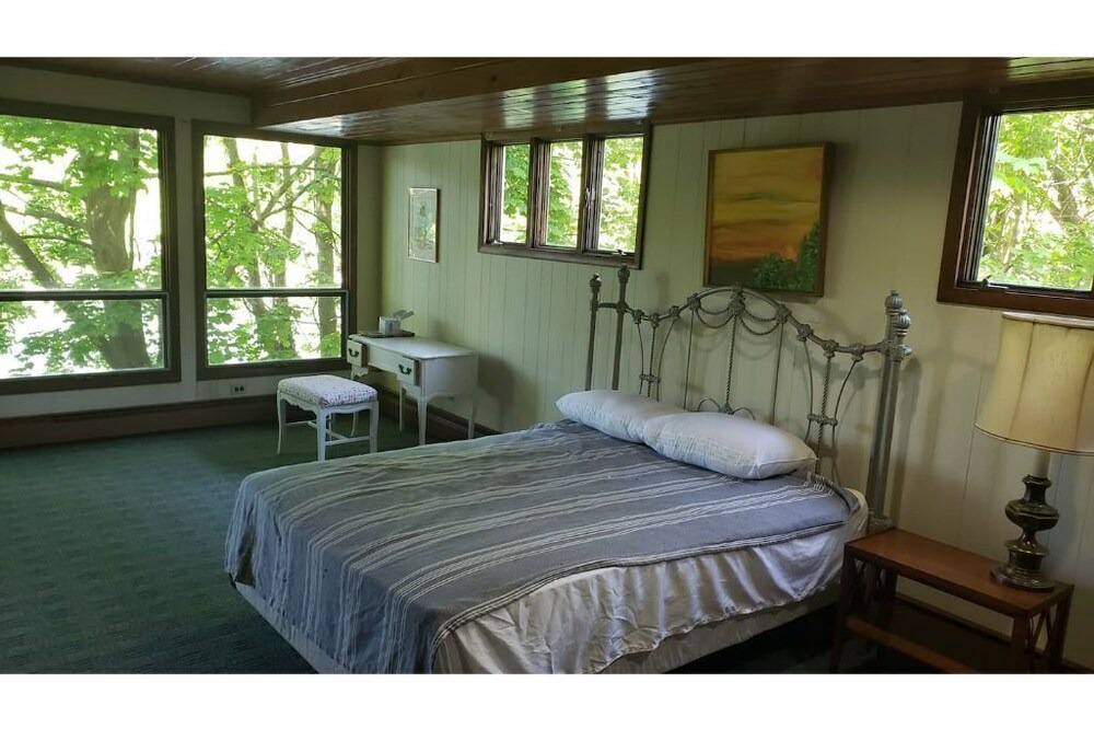 Photo of Bedroom in Finesville