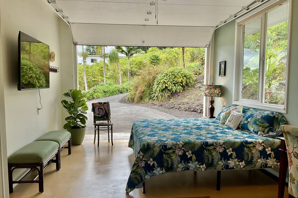 Photo of Bedroom in Holualoa