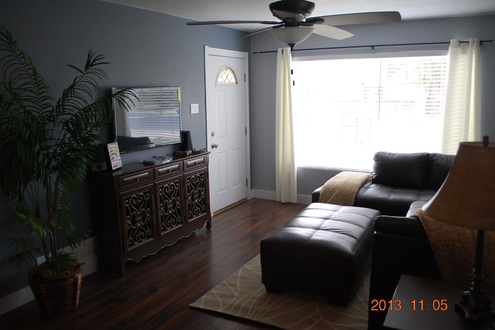 Photo of Livingroom in Jewell Heights - Hoffman Heights
