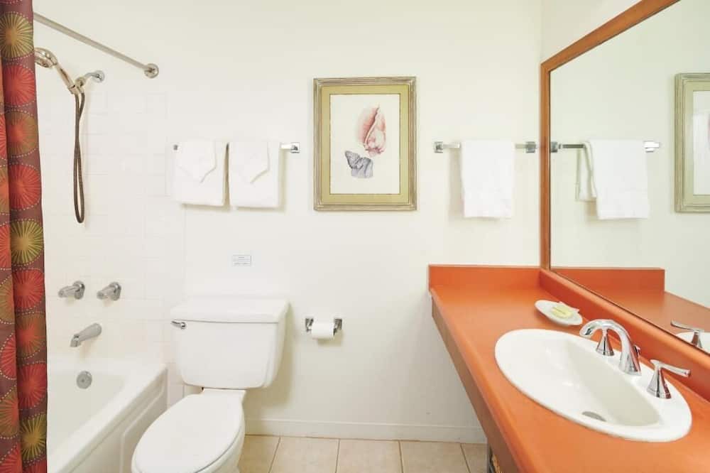 Photo of Bathroom in Nawiliwili