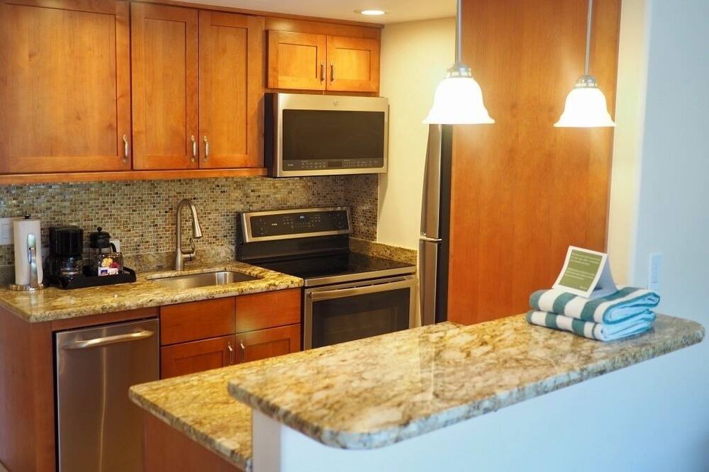 Photo of Kitchen in Historic Lahaina Front Street