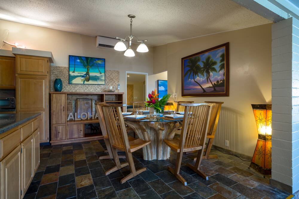 Photo of Kitchen in Portlock