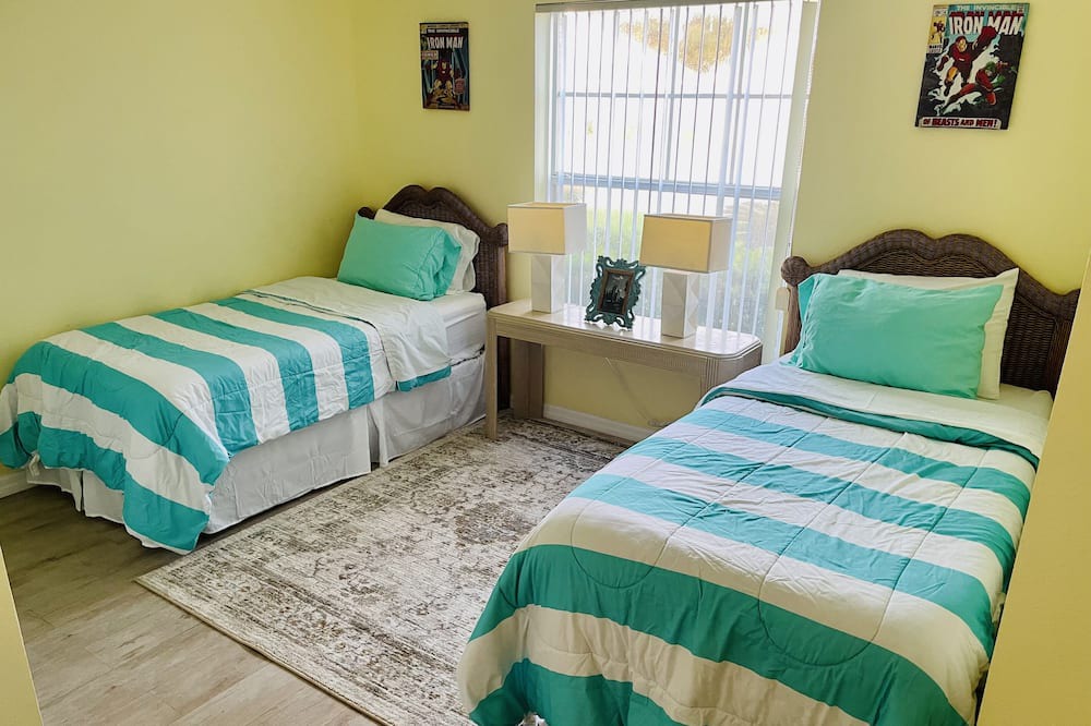 Photo of Bedroom in Woodridge