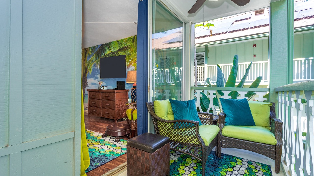 Photo of Patio Balcony in Historic Kailua Village