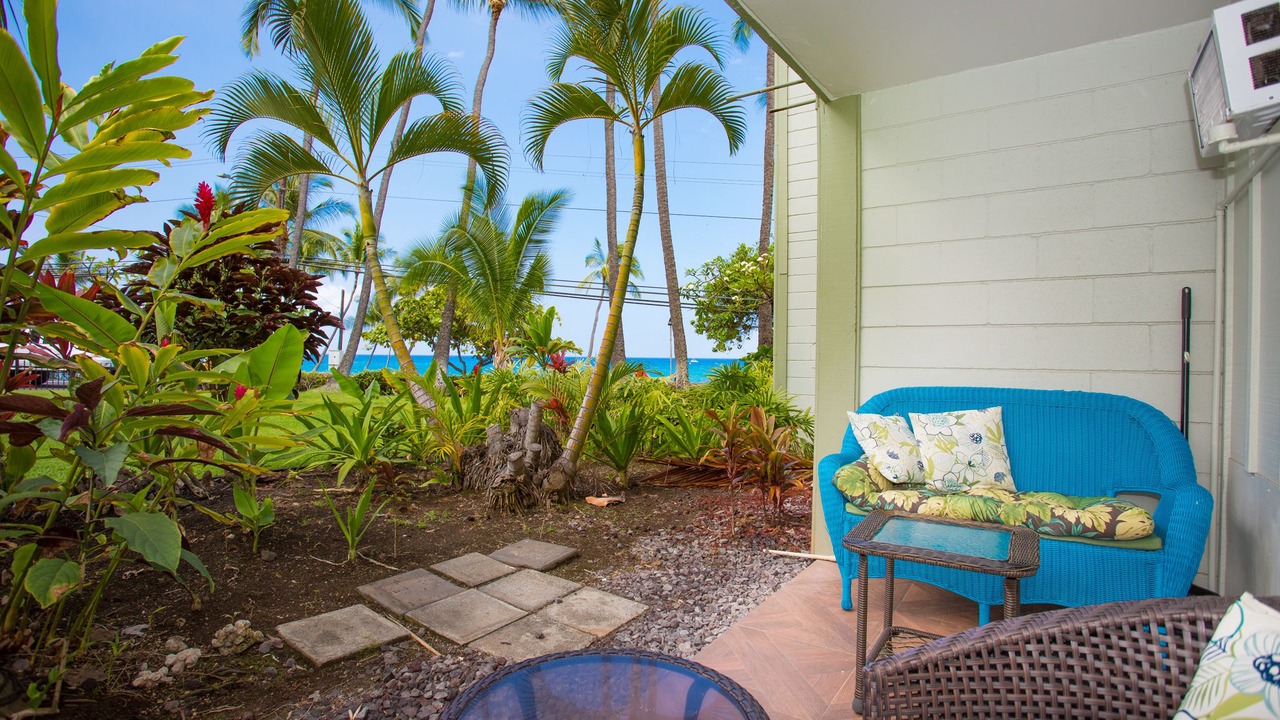 Photo of Others in Historic Kailua Village