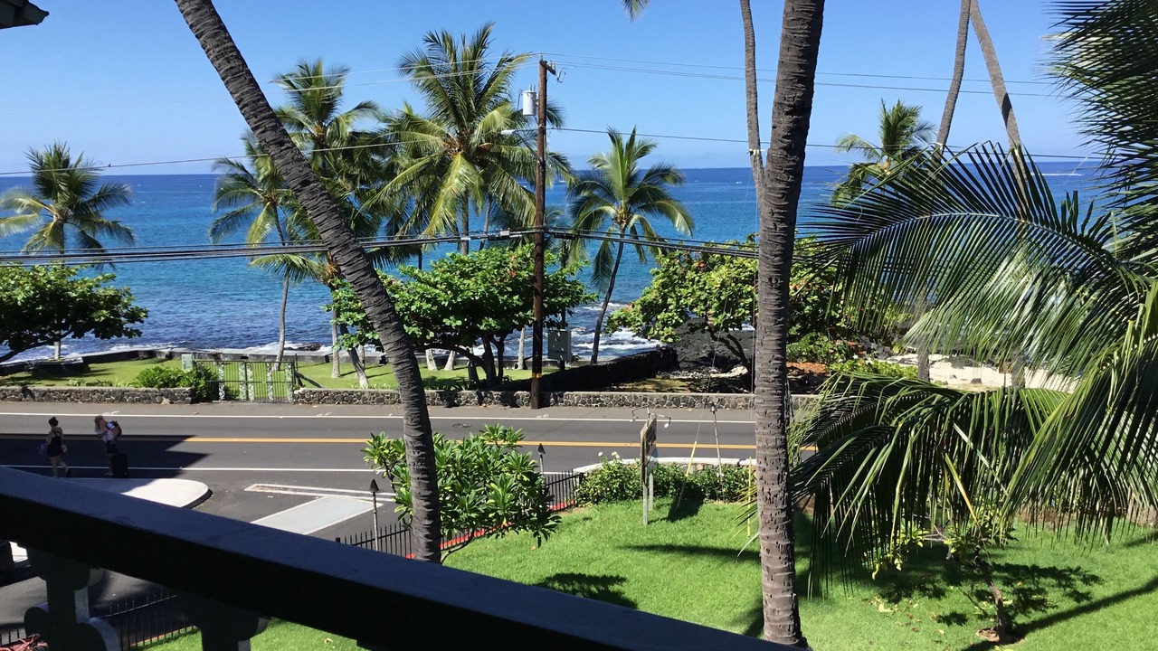 Photo of Patio Balcony in Historic Kailua Village