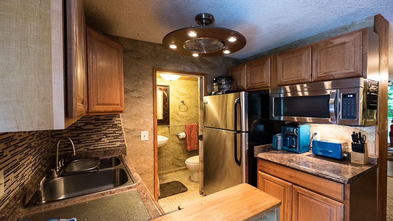 Photo of Kitchen in Historic Kailua Village