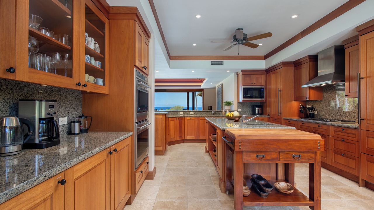 Photo of Kitchen in Kaupulehu