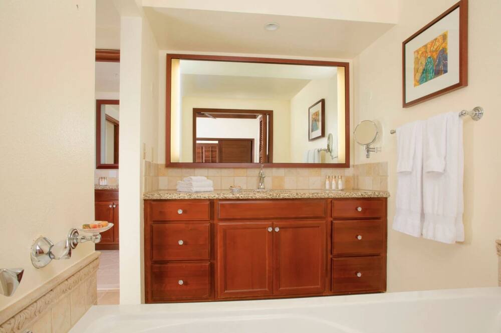 Photo of Bathroom in Ko Olina