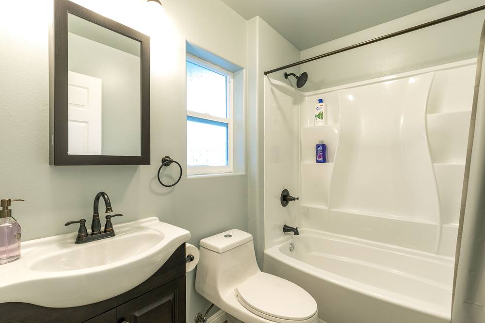 Photo of Bathroom in Keaau