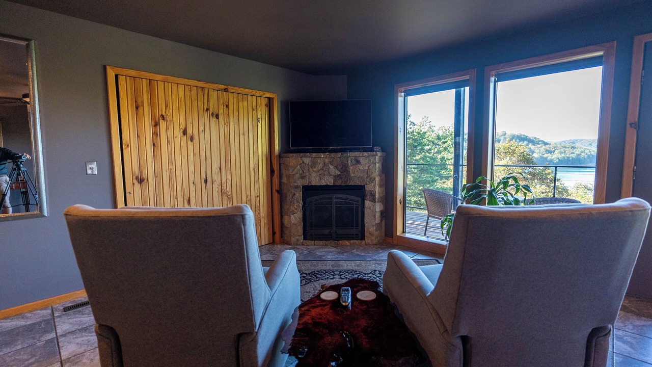 Photo of Livingroom in Sylvan Shores