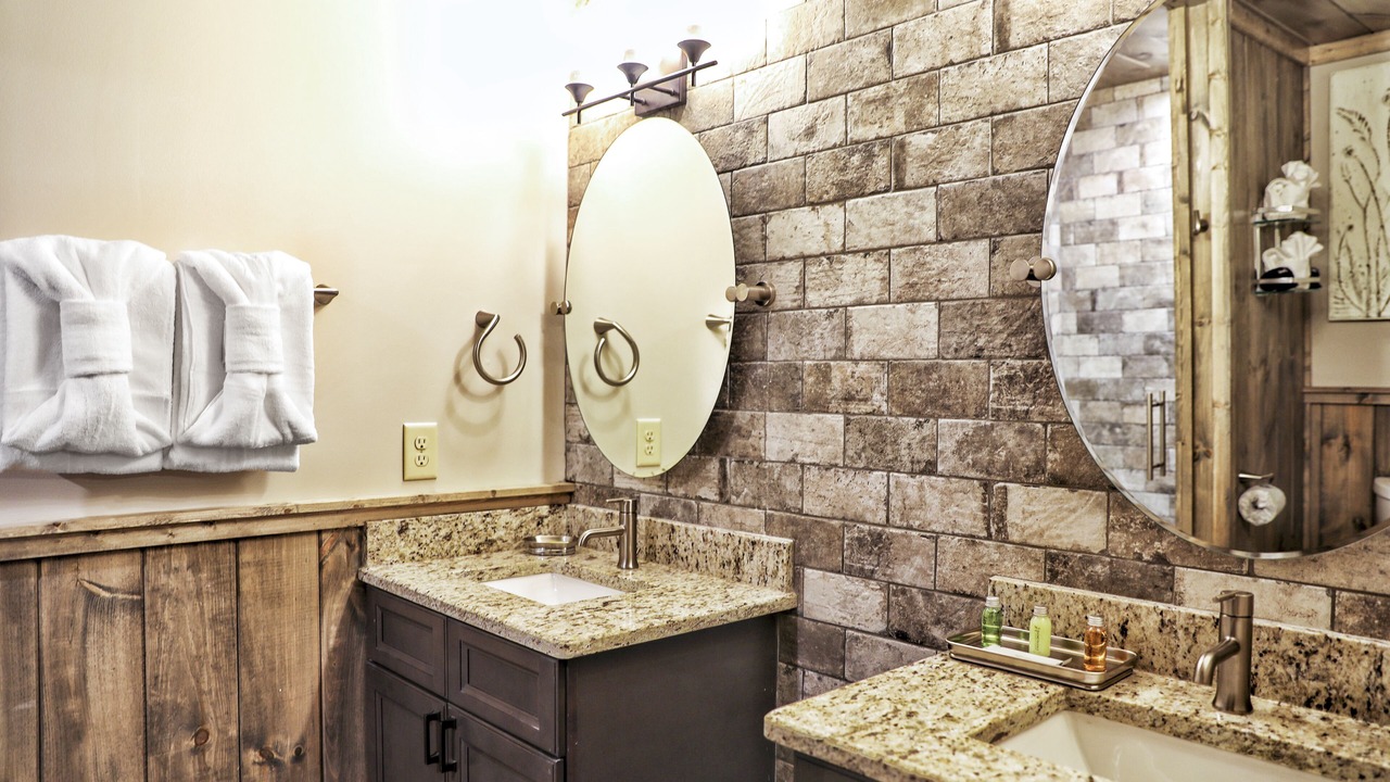 Photo of Bathroom in Chalet Village North
