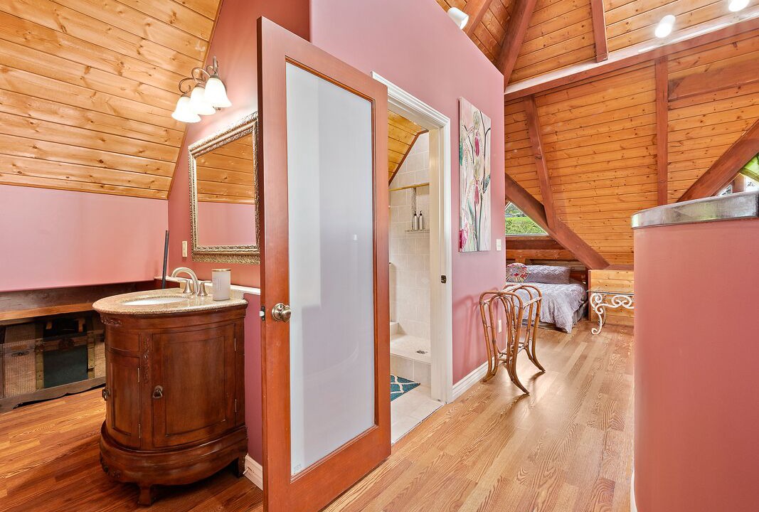 Photo of Bathroom in Holualoa