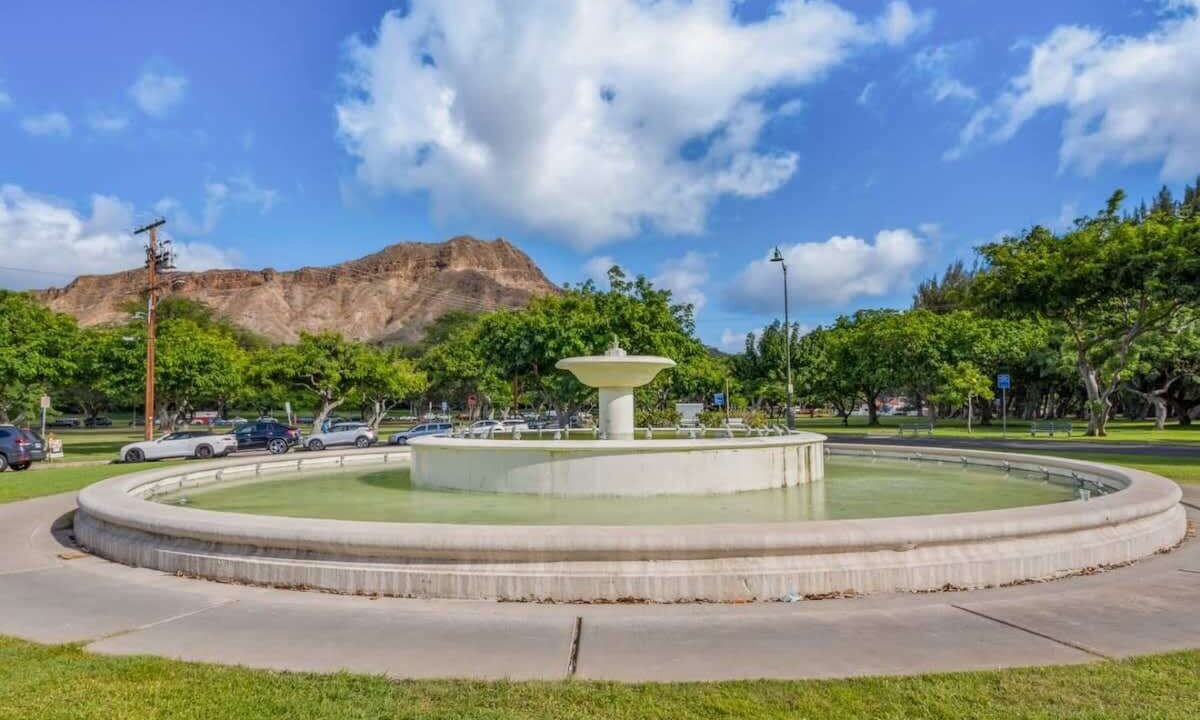Photo of Others in Diamond Head - Kapahulu - St. Louis