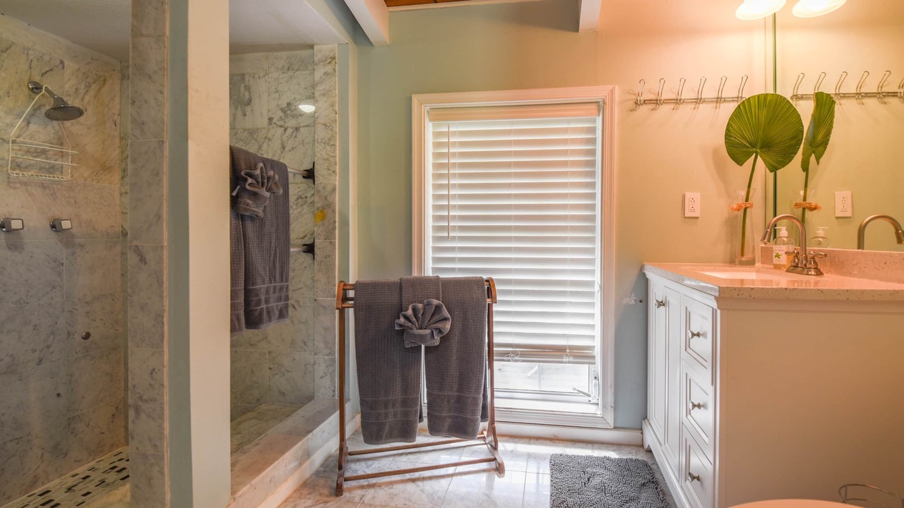 Photo of Bathroom in Sugarloaf Key