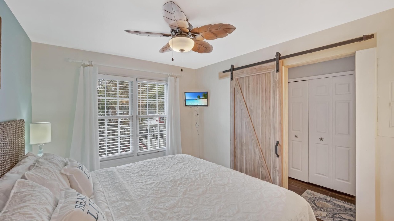 Photo of Bedroom in Truman Annex