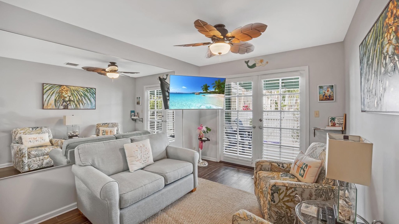 Photo of Livingroom in Truman Annex