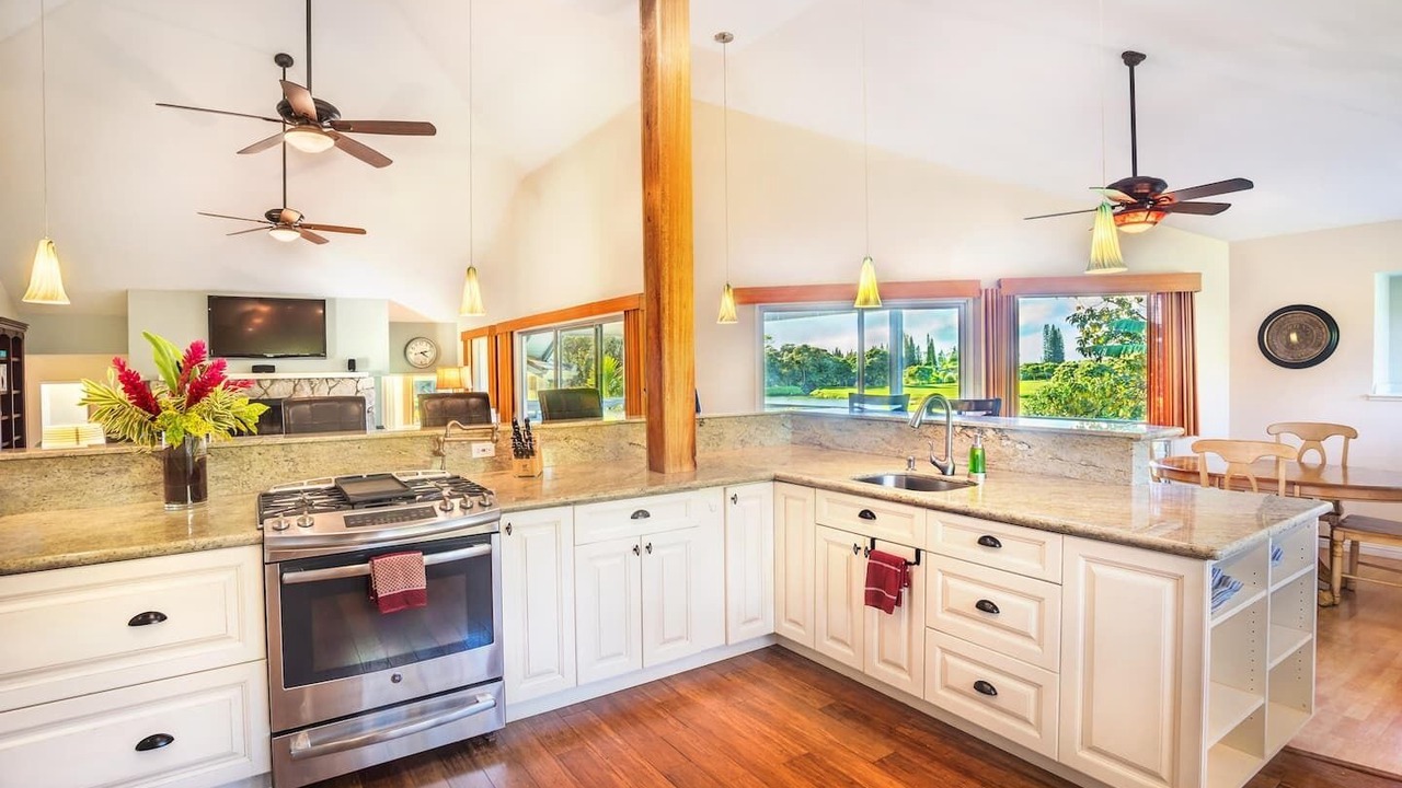 Photo of Kitchen in Princeville