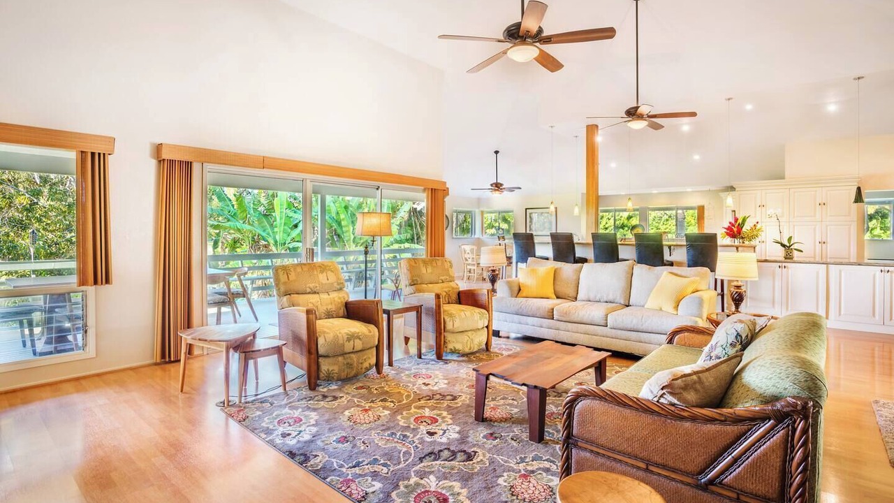 Photo of Livingroom in Princeville
