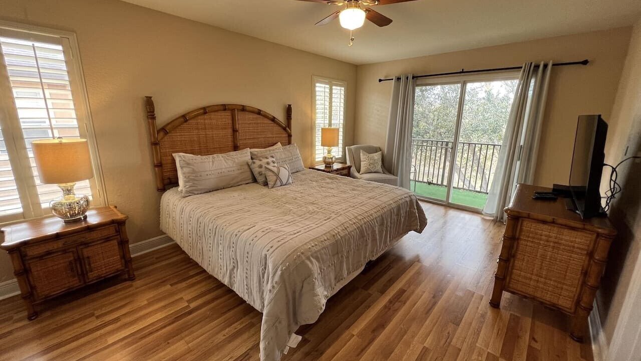 Photo of Bedroom in Regal Palms