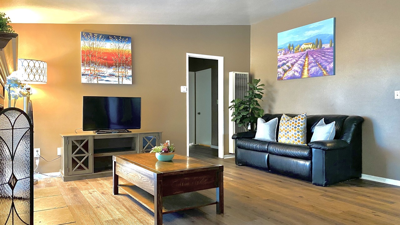 Photo of Livingroom in Southwest Anaheim