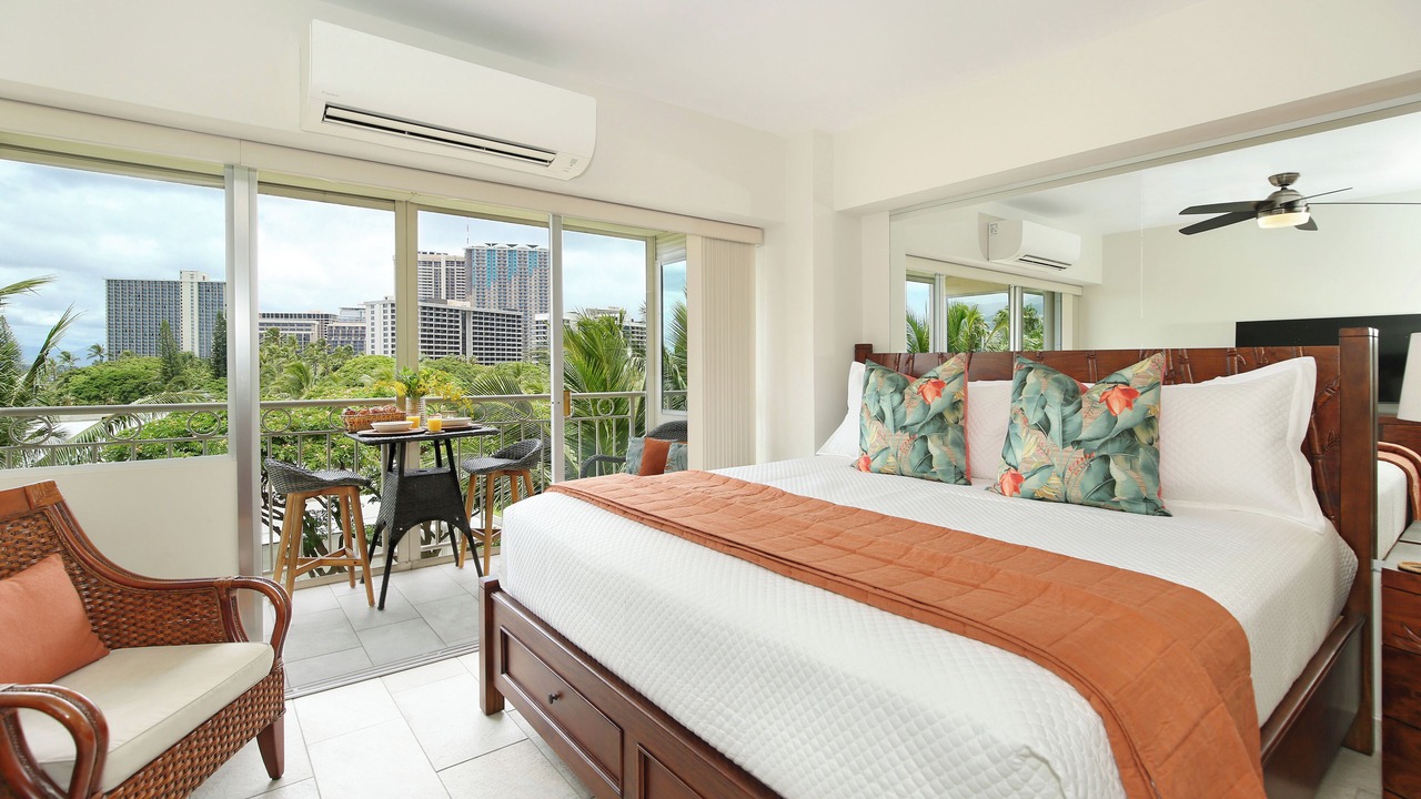 Photo of Bedroom in Waikiki