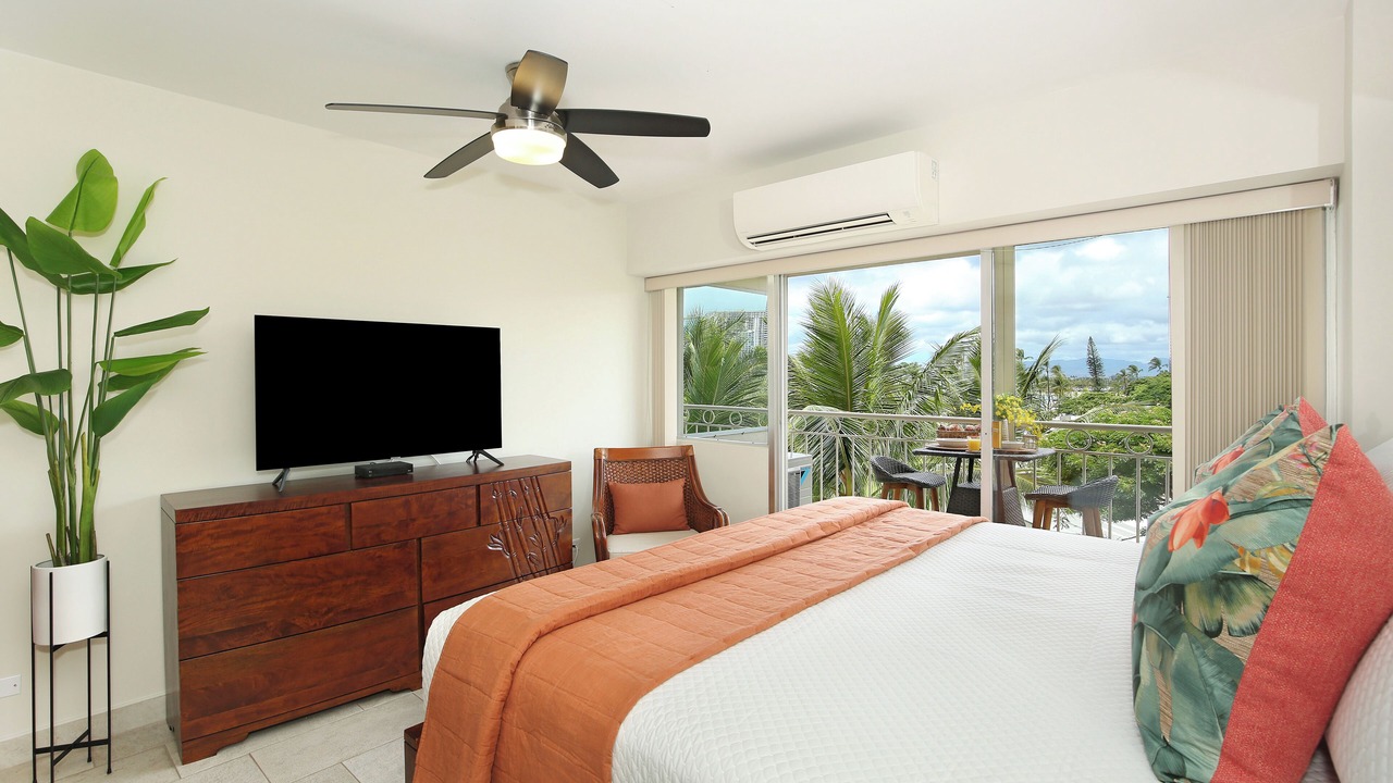 Photo of Bedroom in Waikiki