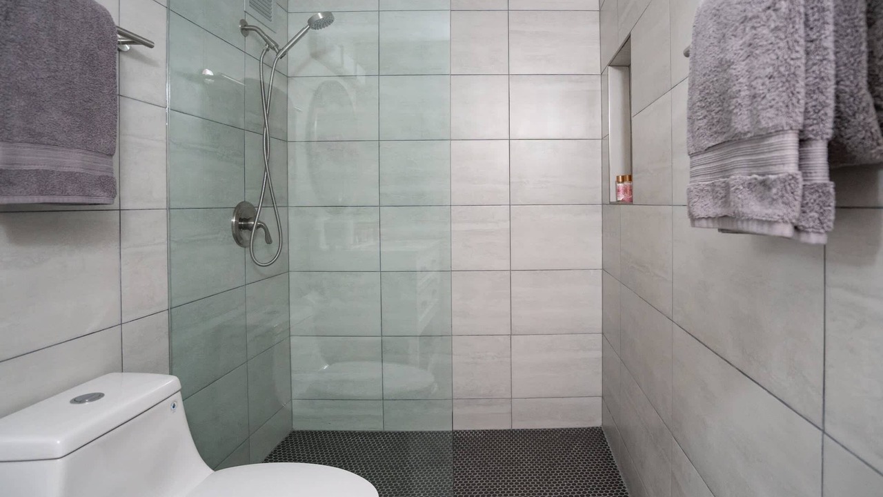 Photo of Bathroom in Kihei